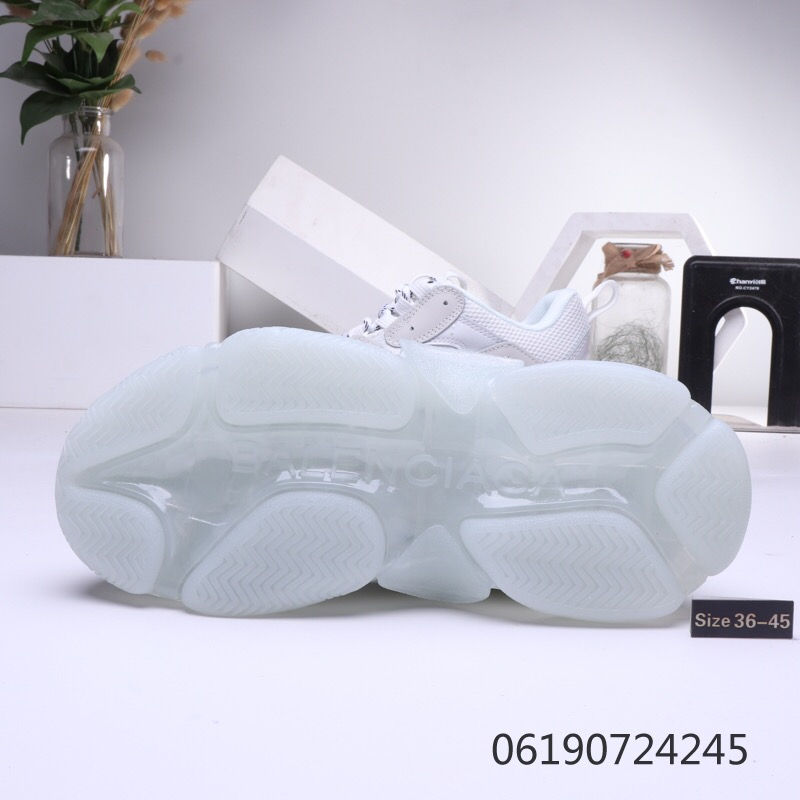 Miniatura: Balenciaga Triple S