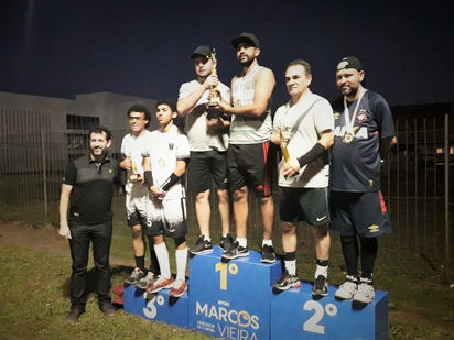 Mais de 50 jovens participam do Esporte na Praça de maio