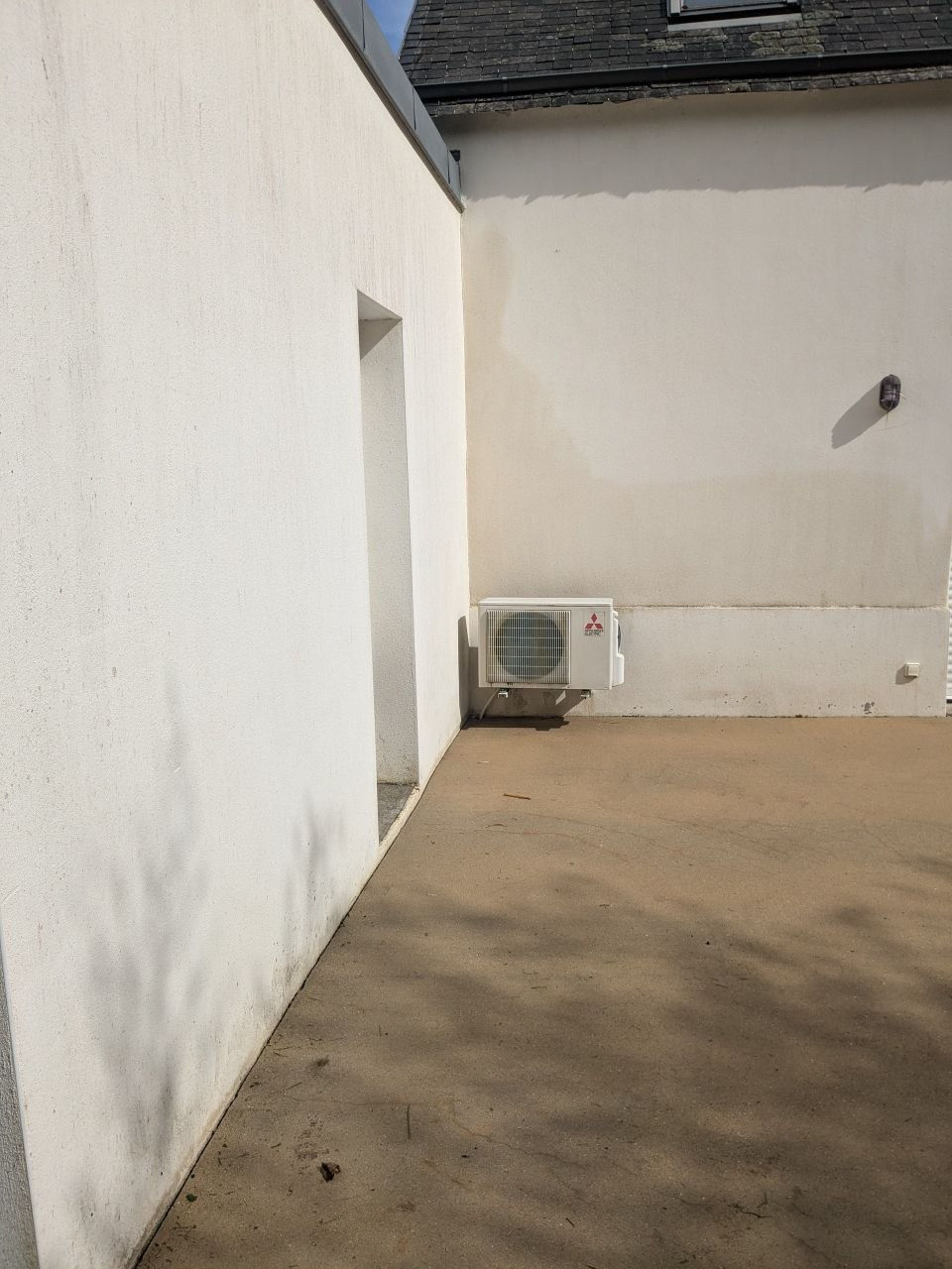 Terrasse nettoyée au Karcher