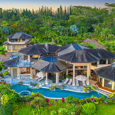 Why Stay at a Private Villa vs Hotels