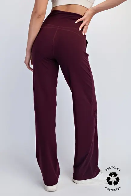 Thumbnail: Zuri Straight Yoga Pant