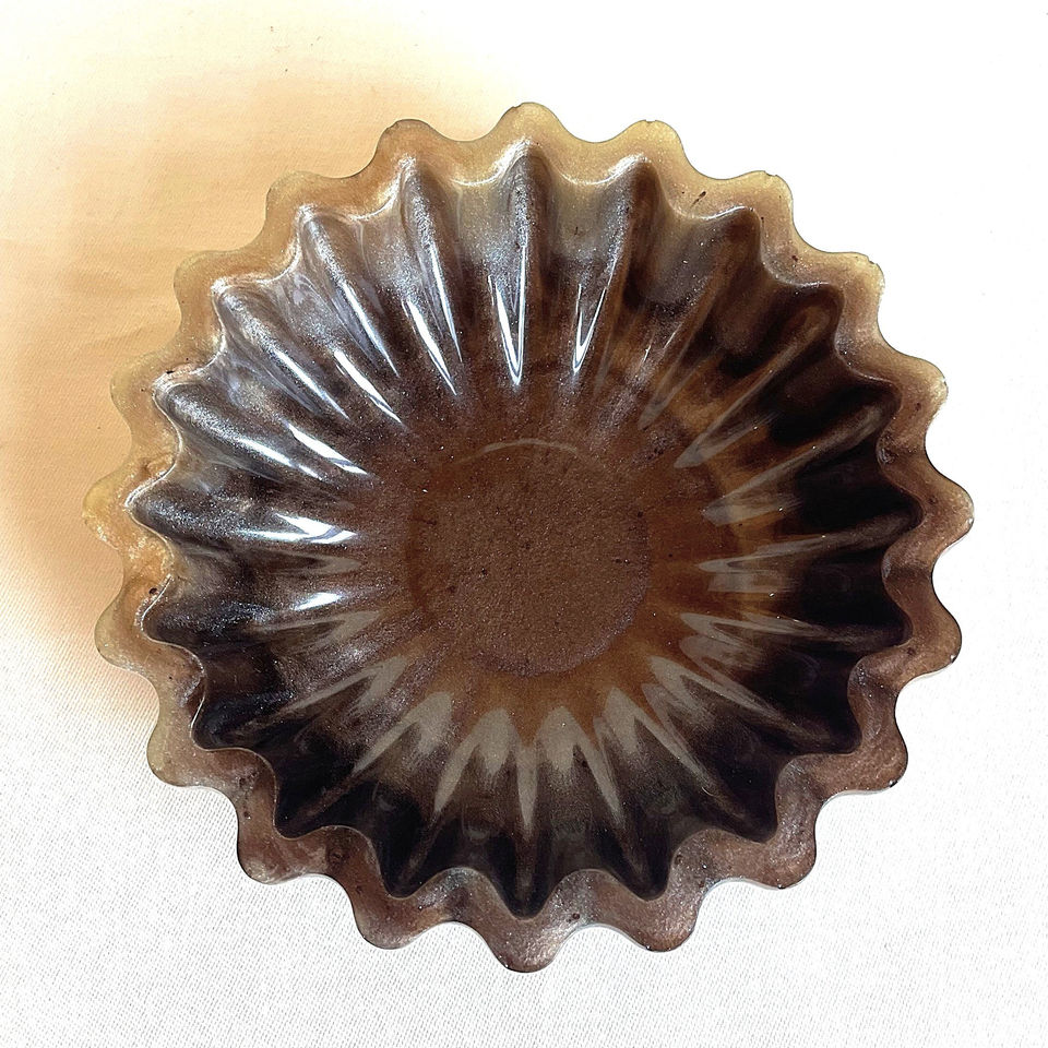Modern fluted resin trinket bowl in neutral brown and cream colours