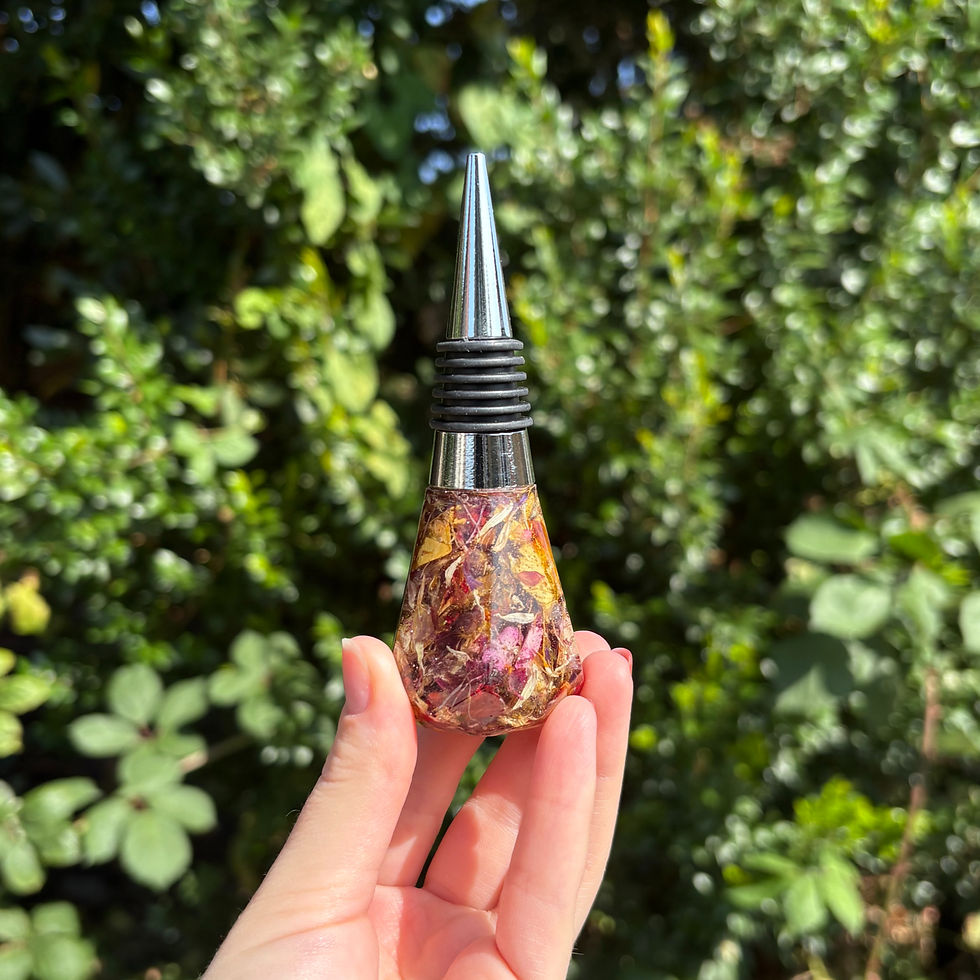 Handmade clear resin wine stopper with flowers