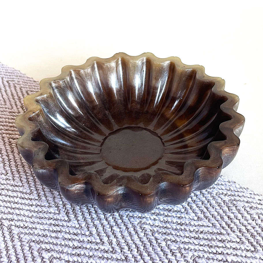 Handmade resin trinket dish with fluted design in cocoa brown and cream tones