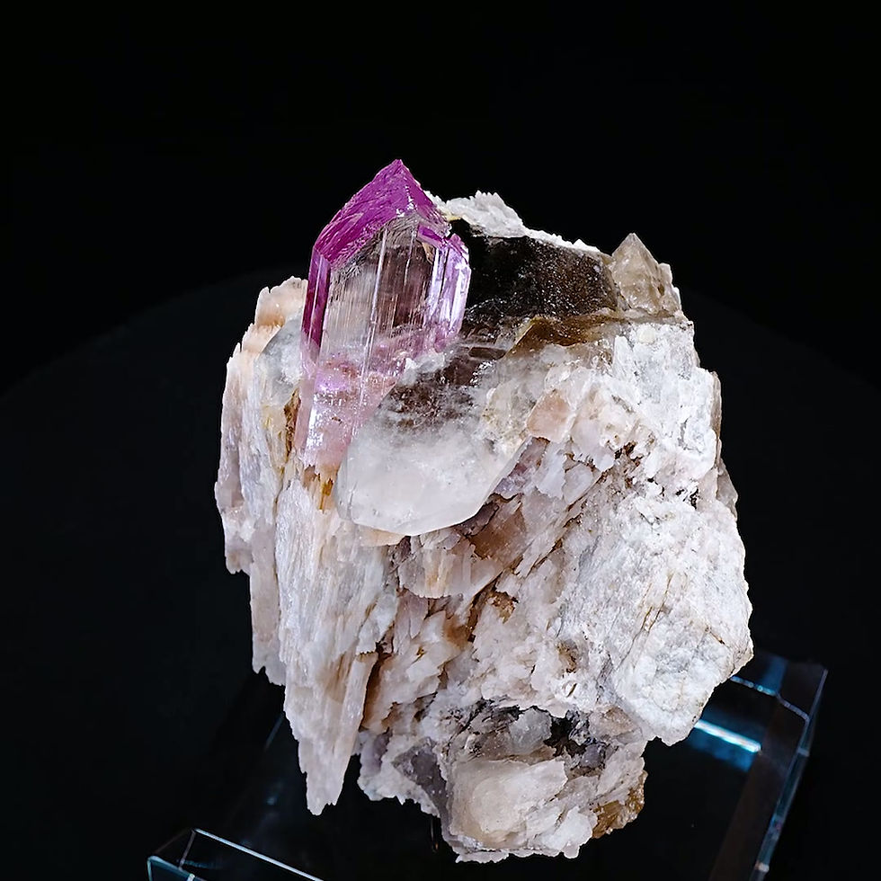 Thumbnail: Kunzite (var. Spoduméne) Quartz, Orthoclase