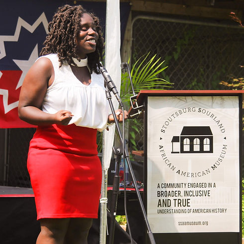 355132815_567596625539956_8098136186717323431_n (1) (1)_edited.jpg