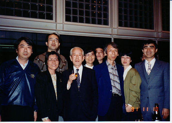 1991年11月10日1期生で五味先生を囲む会.jpg