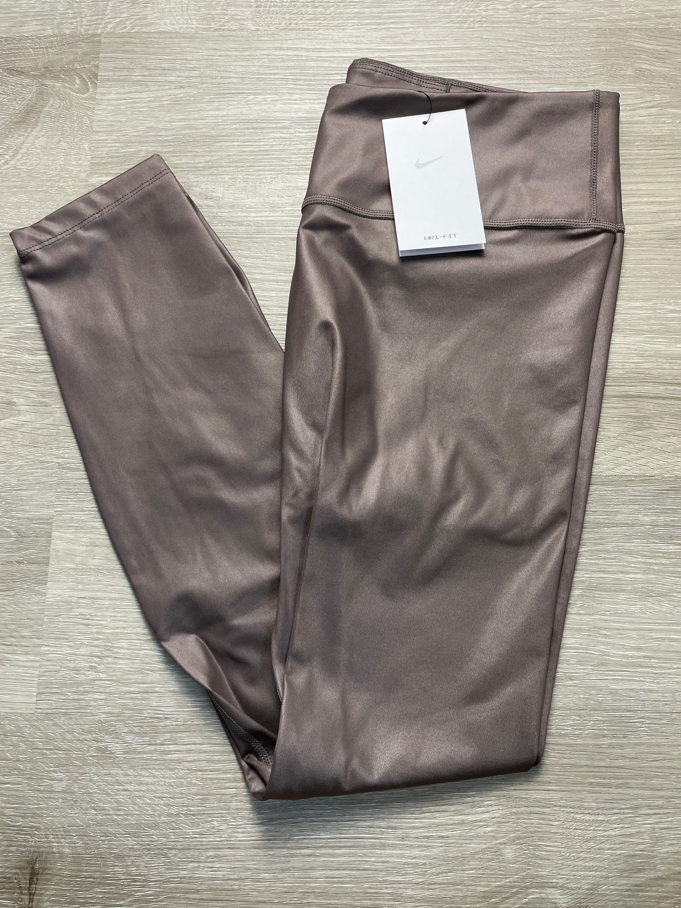 Women’s Shine Mid Rise 7/8 Length Leggings