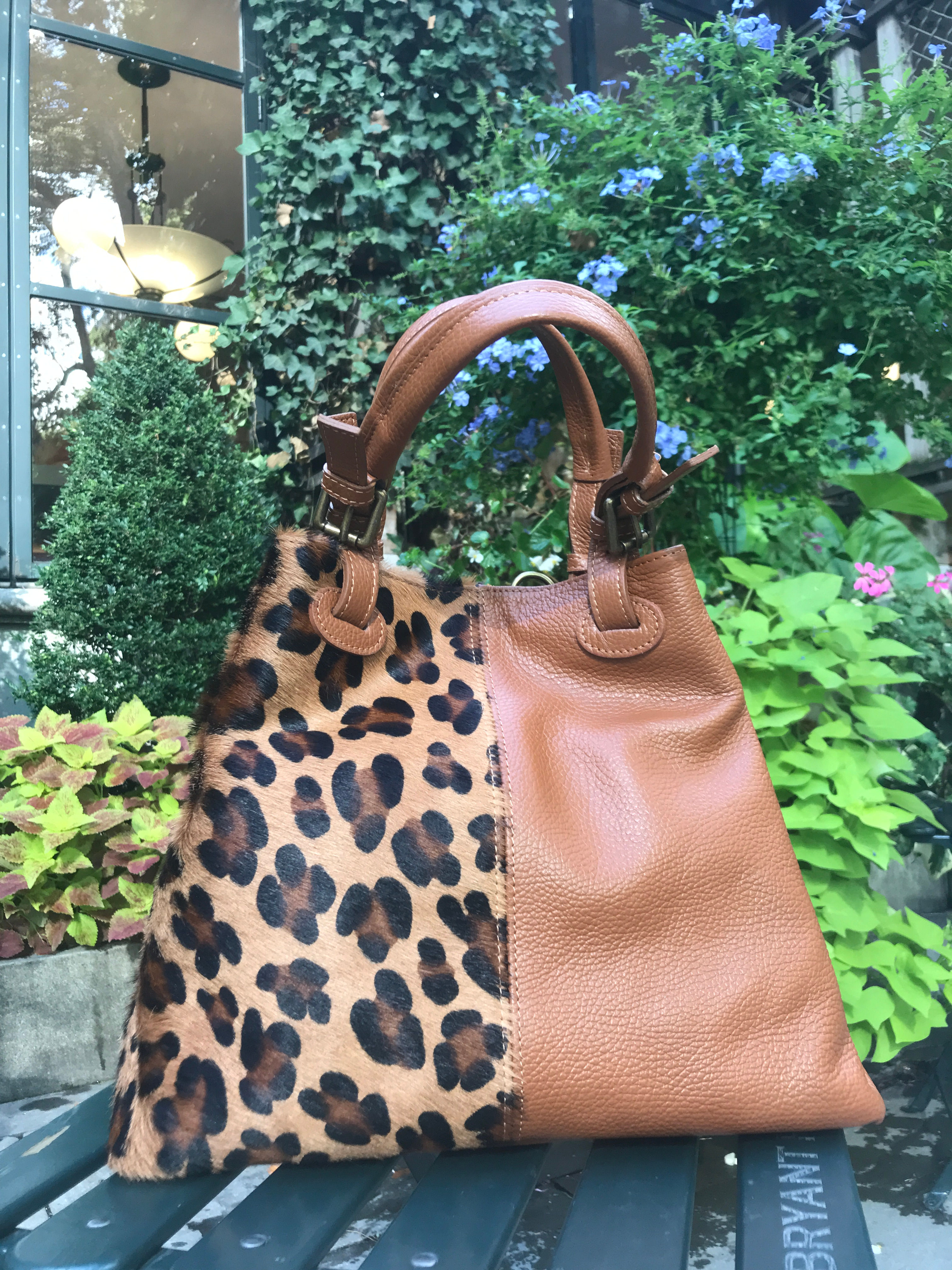 Quatro Materiali  Leather Handbag