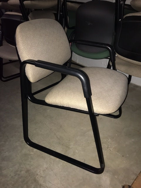 Thumbnail: #436, Pre-Owned HON Guest Arm Chair with Sled Base