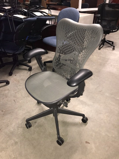Thumbnail: #467, Pre-Owned Herman Miller Mirra 2 Chair