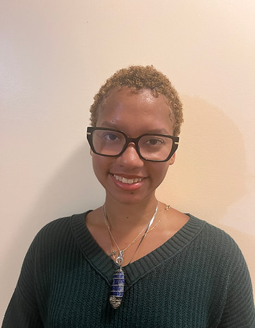 Vivian Headshot.jpeg