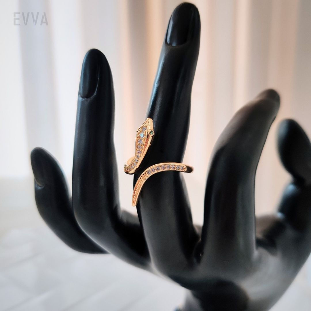 Venemous Ring