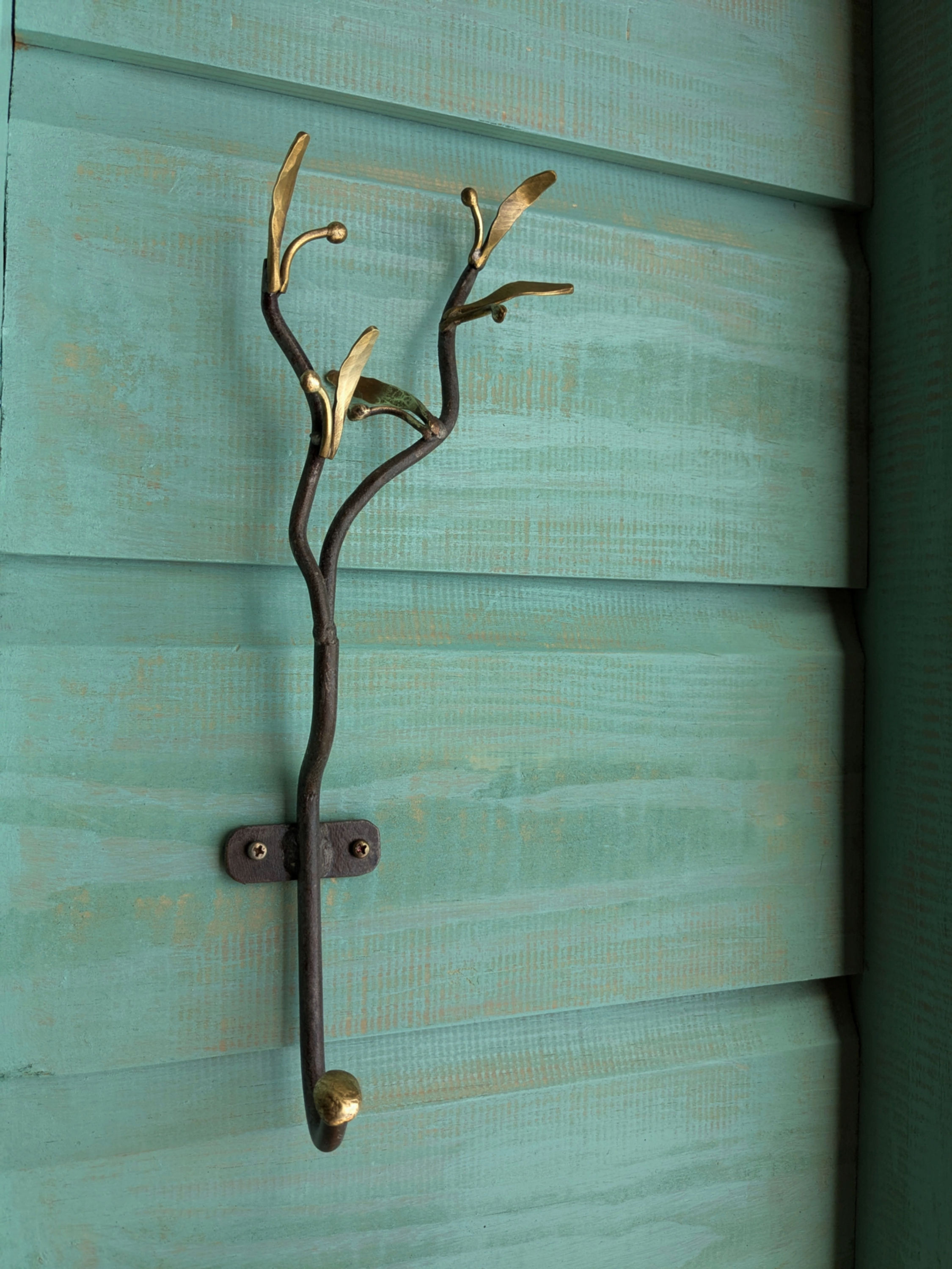 Sargassum Jewellery Hook Commission Piece. Please enquire.