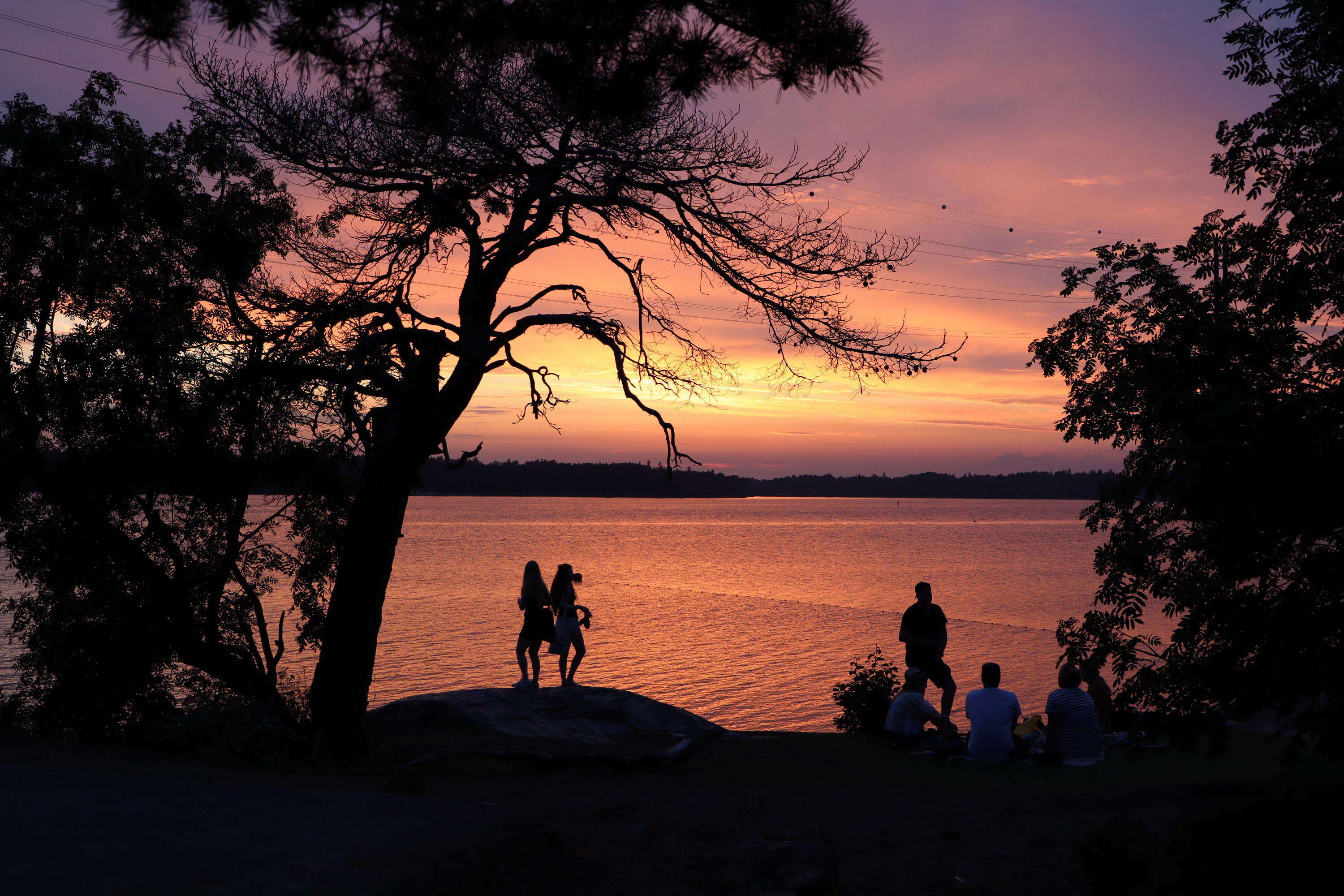 Mittsommer in Finnland – Juhannus Lagerfeuer und Sauna