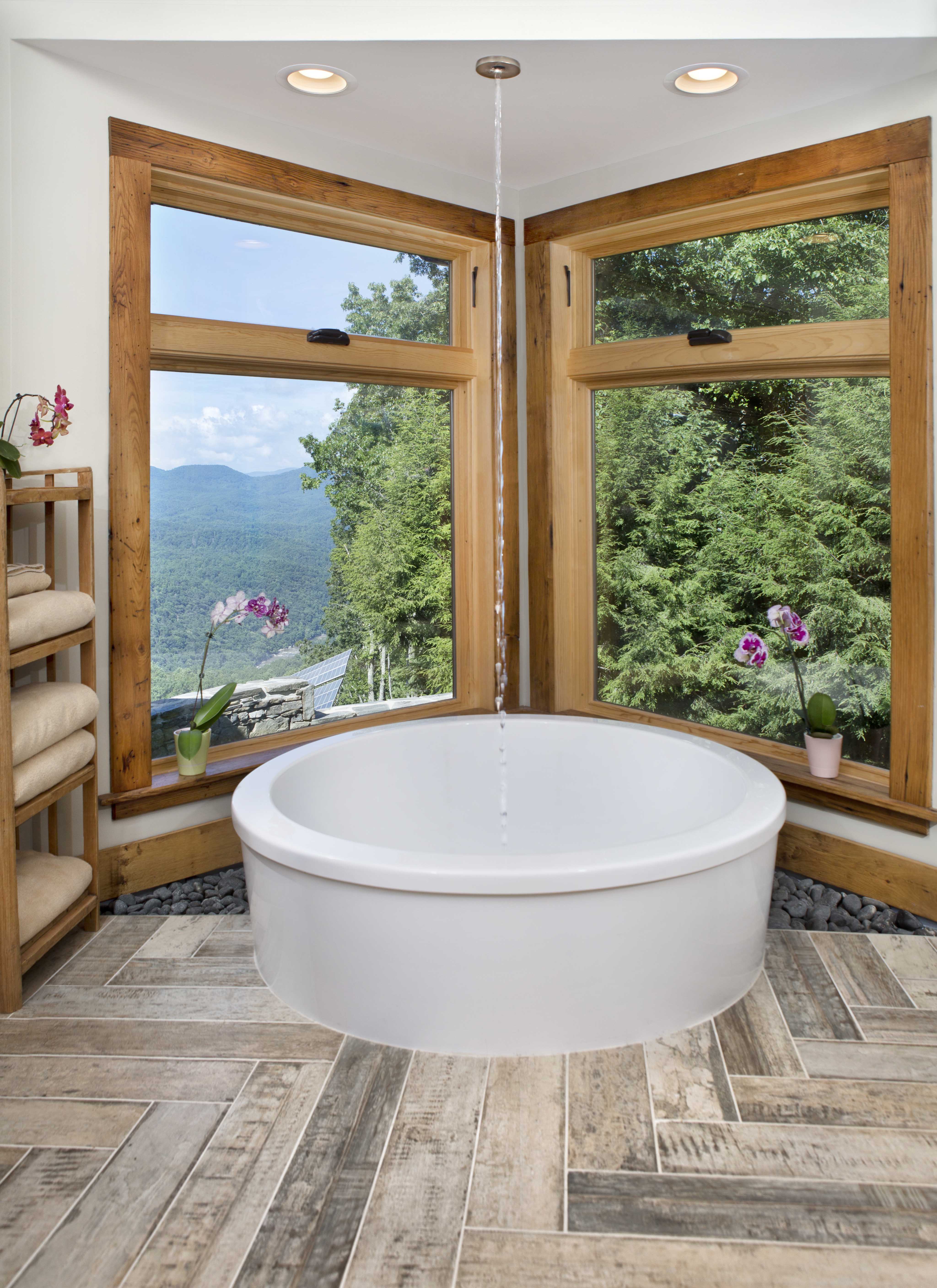 Richarson House_Bathroom_Tub Windows_FIN