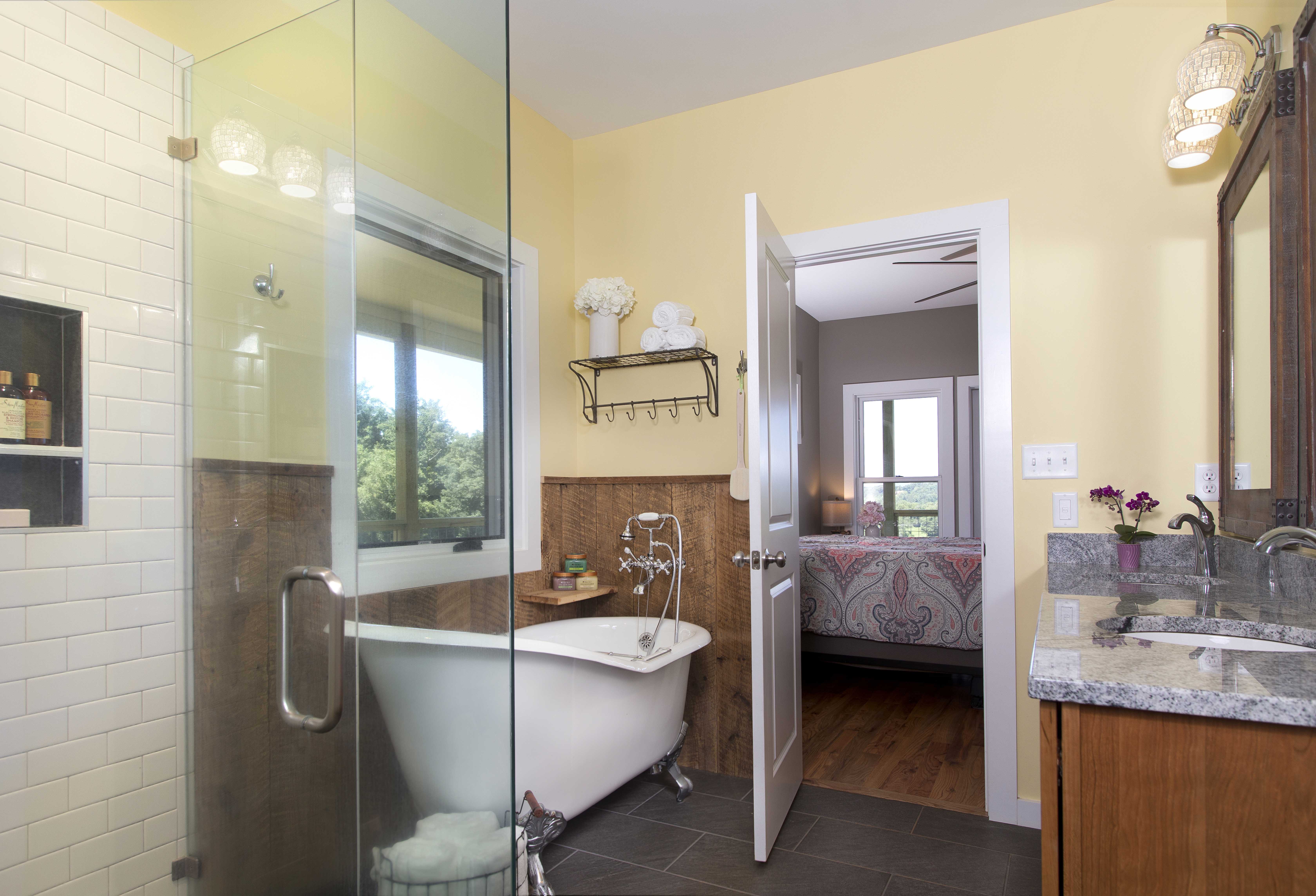 Bathroom_Bullman Drive_2_small