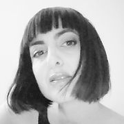 portrait de masseuse bien-être