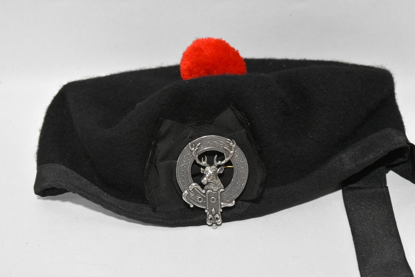 Clan Crest Cap Badge