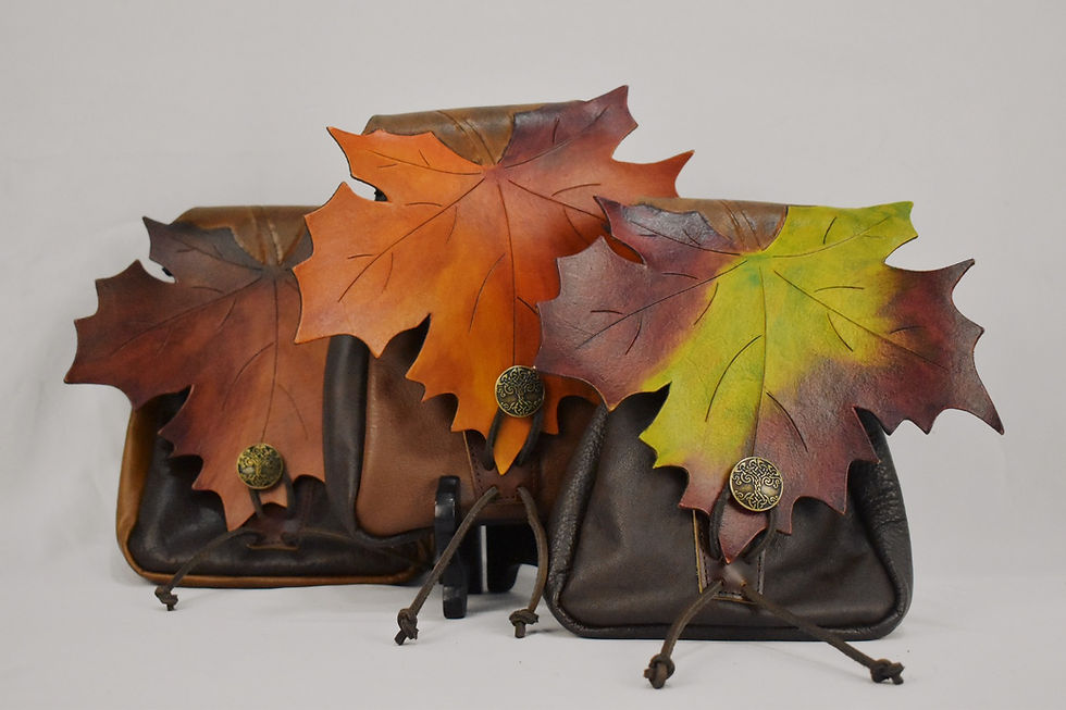 Thumbnail: Large Leaf-Shaped Cover Pouches