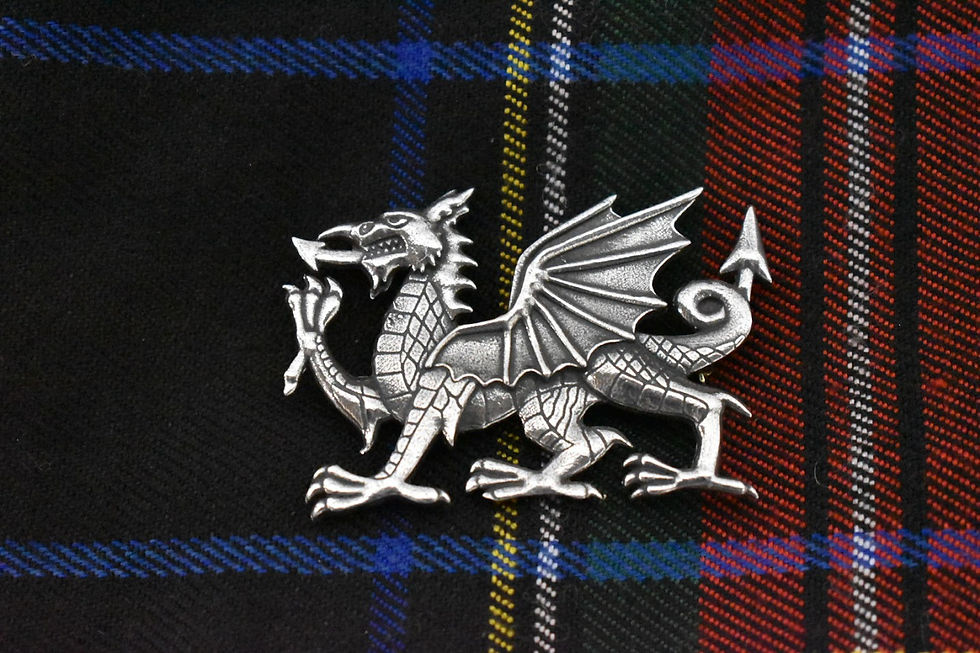 Thumbnail: Clan Crest Cap Badge