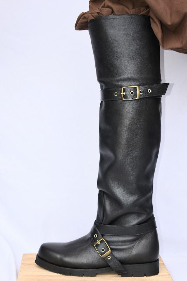 Thumbnail: Leif Black Flap Up Side