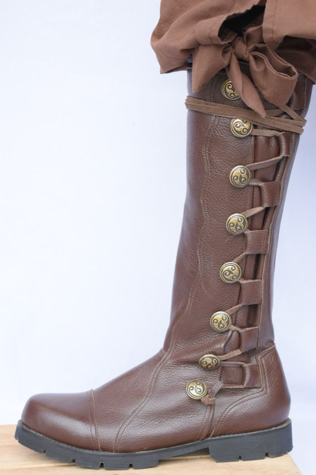 Thumbnail: King Richard 8 Concho Boots Brown
