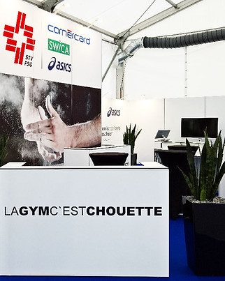 kompletter-messestand-mit-fotostation-un