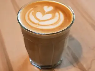 Comment les cafés changent la productivité des indépendants ?