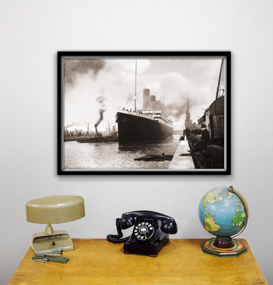 Miniatura: Fotografia do Titanic saindo de Southampton 4 dias antes do naufrágio