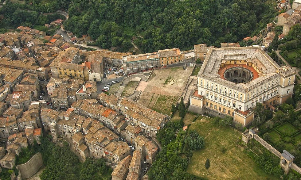Miniatura: Plano arquitetônico com corte do Palácio de Caprarole, Itália, datado de 1760