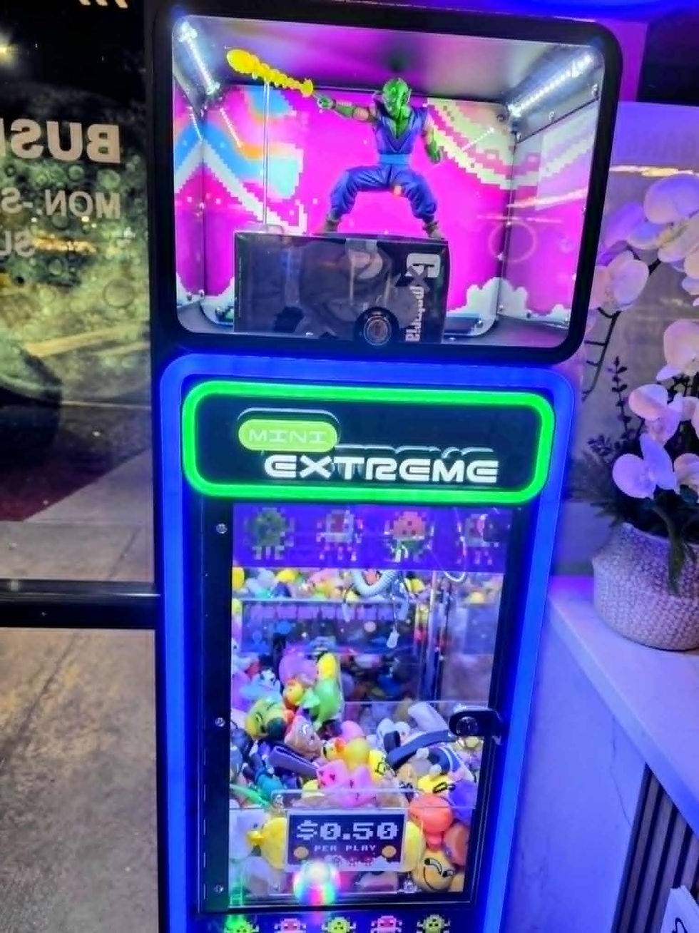 Matching locker box prize to the keychain theme.