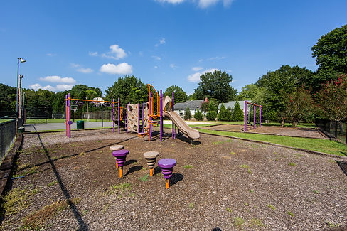 045_Playground .jpg