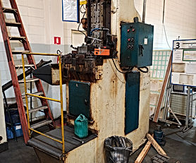 Brochadeira vertical