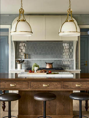 How Fairfax Kitchen Cabinets Supports Contractors with Nationwide Shipping