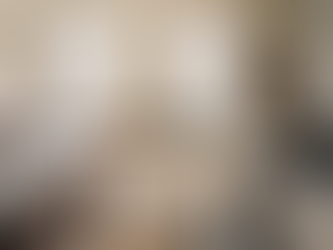 Mix of kitchen cabinetry finishes.