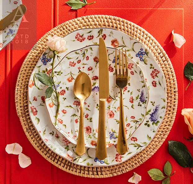 Thumbnail: flower design dinner plate