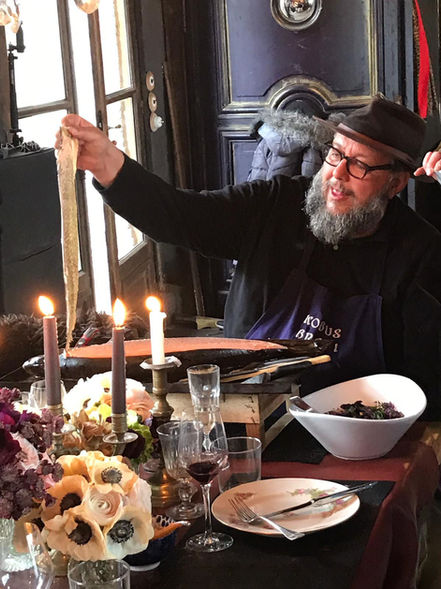 Belle table, beau repas.Belle table, beau repas.
