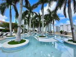 Four Seasons Hotel Miami