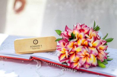 Unterschrift mit Blumen