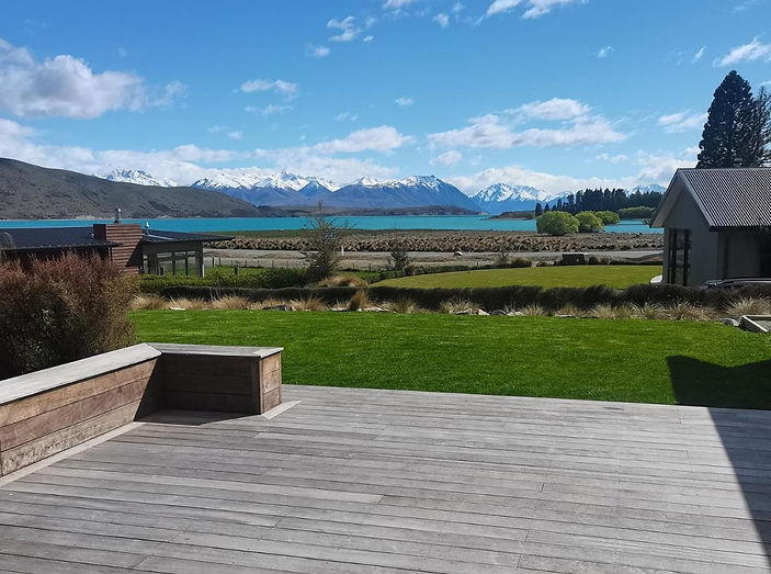 Deck with Lake Tekapo and Southern Alps views at Cedar Lakeview, Lake Tekapo