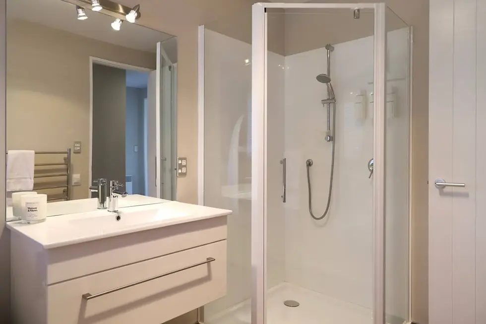 Bathroom with separate shower at The Star Yard, Lake Tekapo