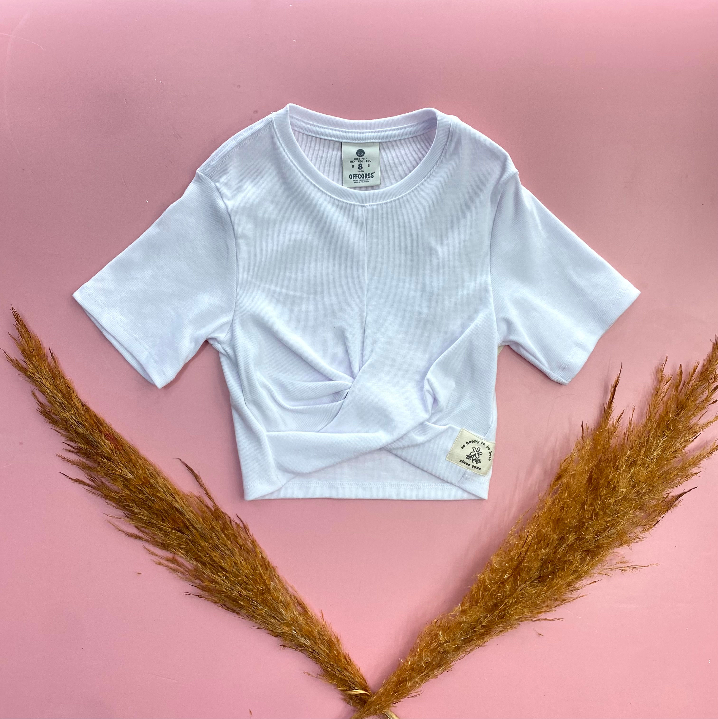 CROP TOP MANGA CORTA CON NUDO DELANTE