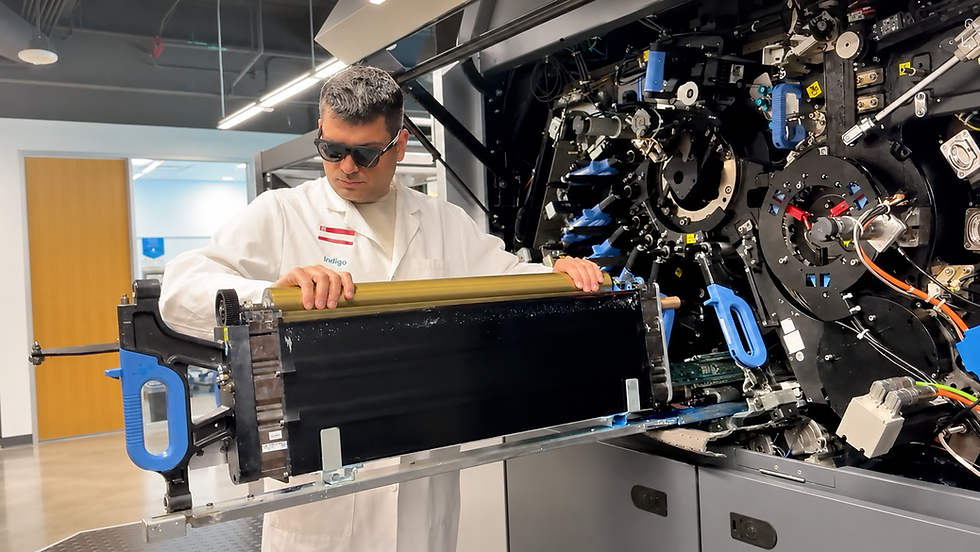 Using XREAL AURA lightweight AR glasses to fix machinery