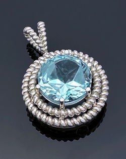 Texas Star Topaz Pendant