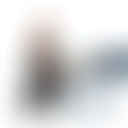 Stoßwellentherapie regt die Heilung gereizter Sehnen und Gewebe an und hilft besonders bei chronischen Beschwerden wie einem Tennisarm. Erfahre, wie diese Behandlungsform wirkt.