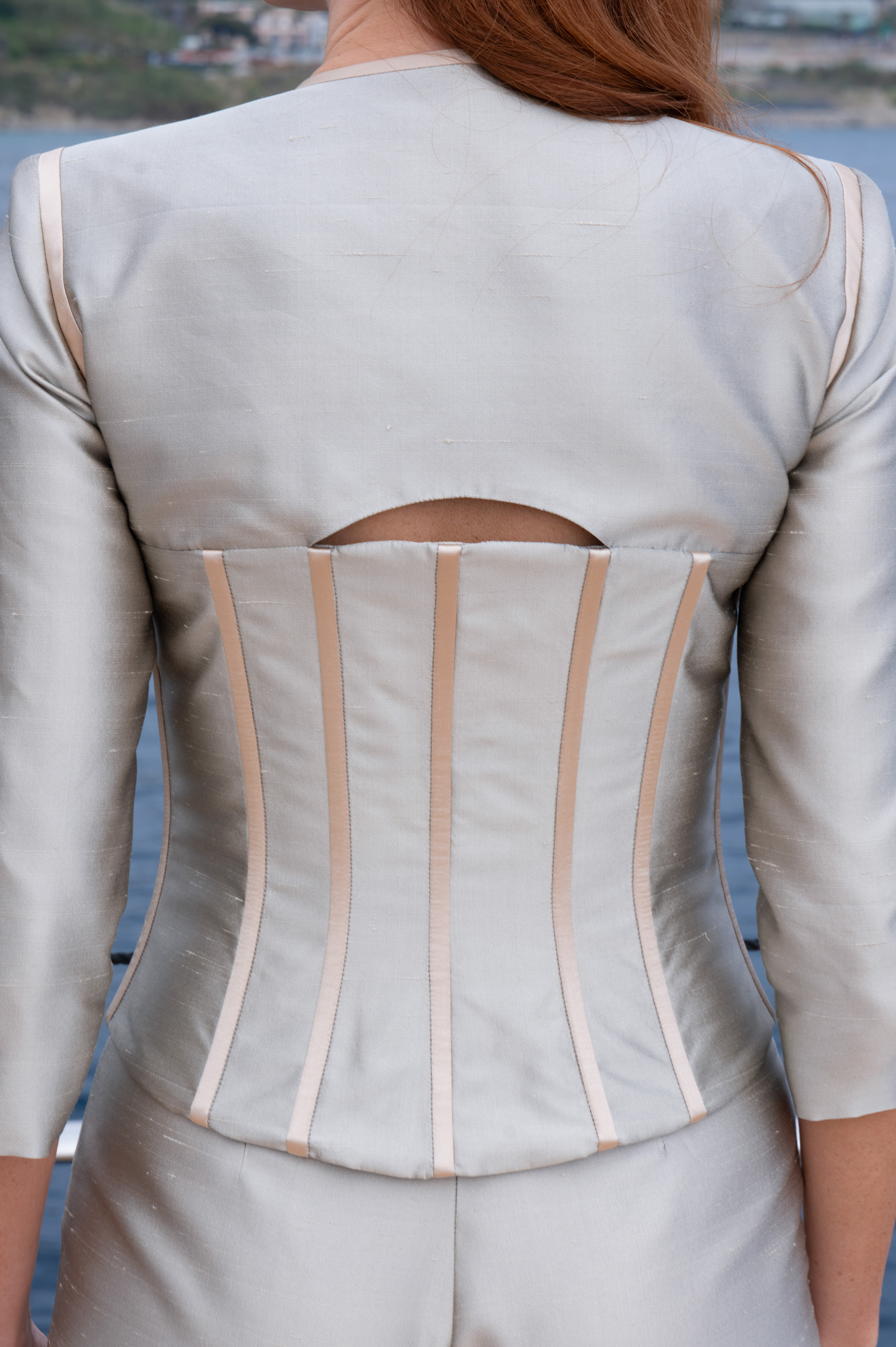 dettaglio bustier