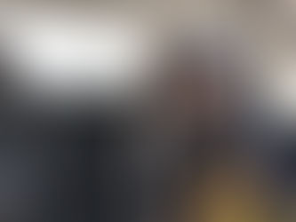 У перукарні - U perukarni: beim Perückenschneider...