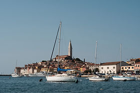 Vor Anker in Rovinj