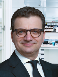 Univ.-Prof. Dr. Dritan Turhani